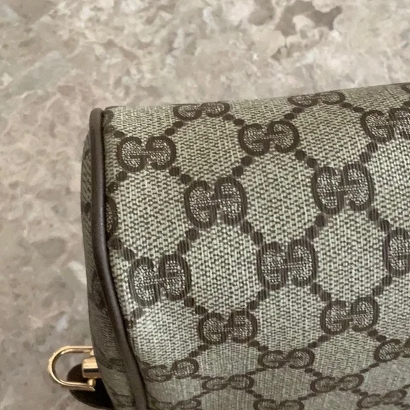 Gucci Cream and Brown Messenger Bag with GG Monogram - Picture 13 of 16